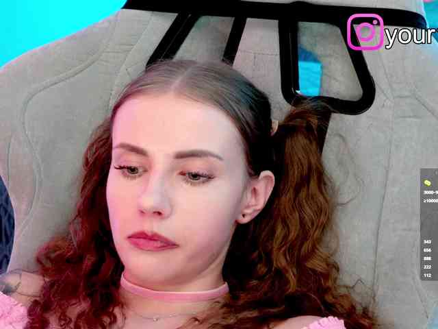 VikkiExtraCheese webcam