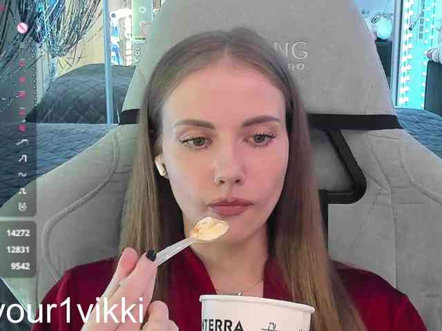 VikkiExtraCheese webcam