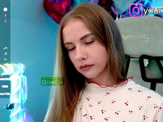 VikkiExtraCheese webcam