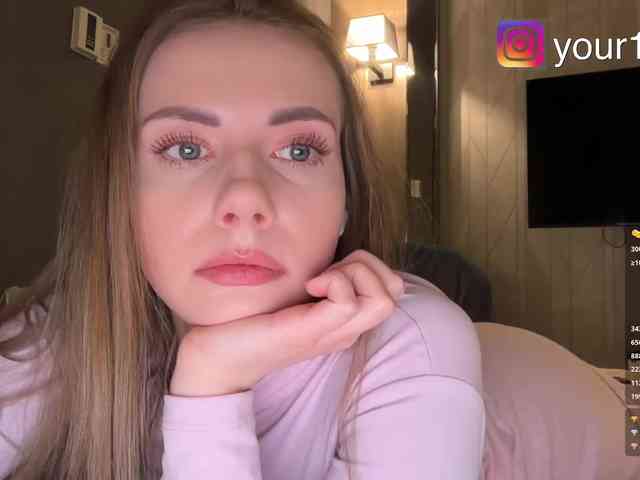 VikkiExtraCheese webcam