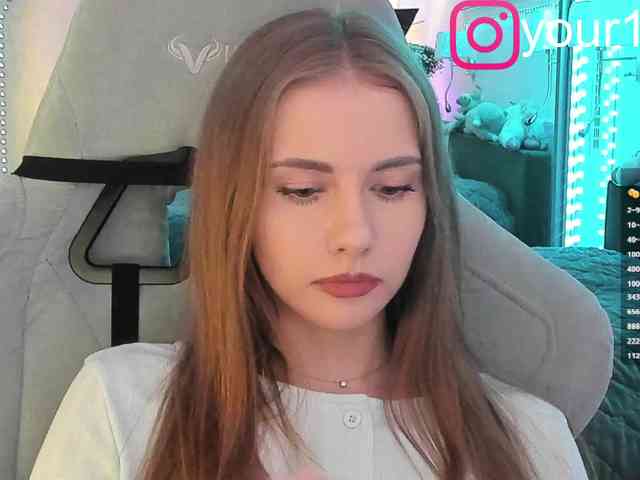 VikkiExtraCheese