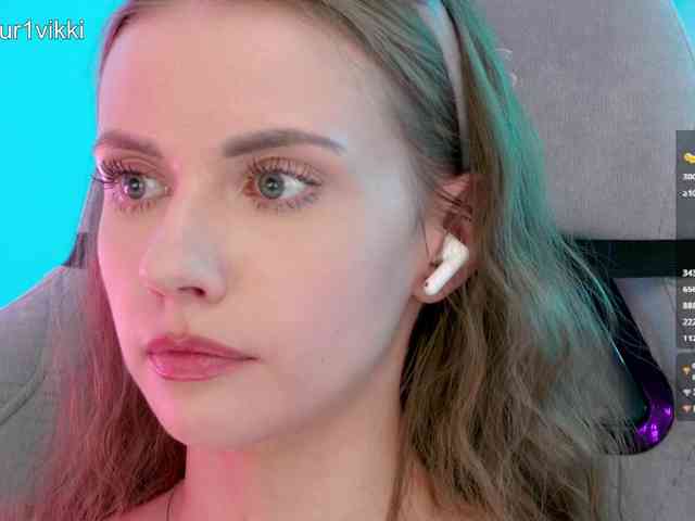 VikkiExtraCheese webcam