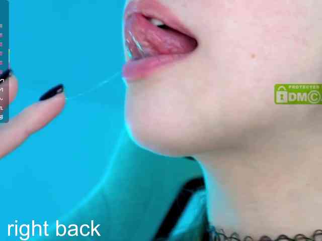 -VikkiL0vesCheese-