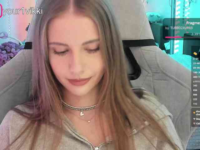 VikkiExtraCheese webcam