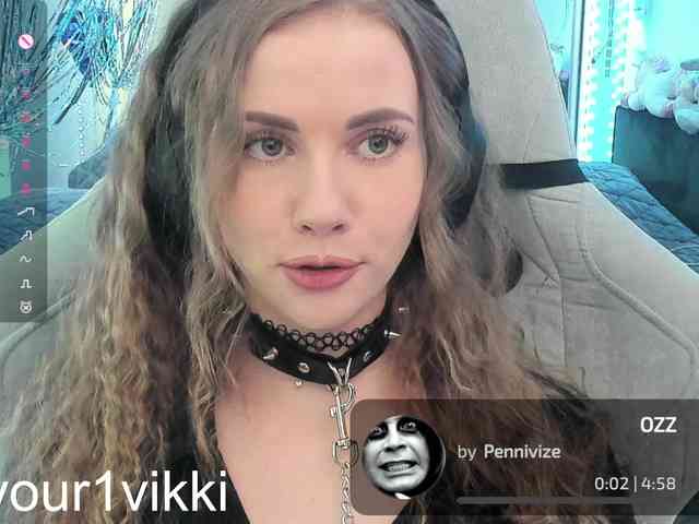 -VikkiL0vesChees... Live Webcam on BongaCams