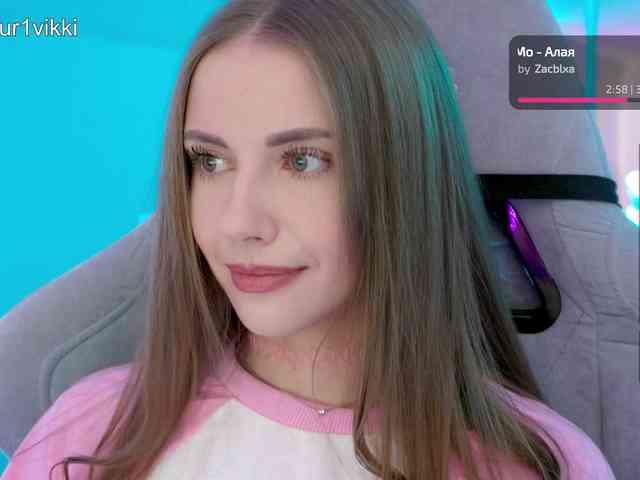 VikkiExtraCheese webcam