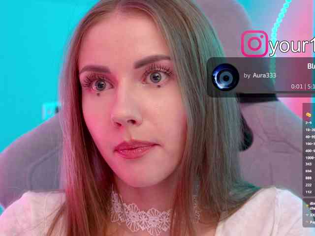 VikkiExtraCheese webcam