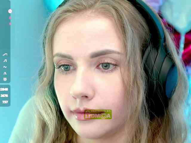 VikkiExtraCheese webcam