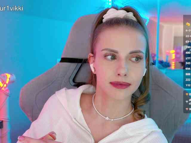 -VikkiL0vesCheese- -VikkiL0vesCheese-