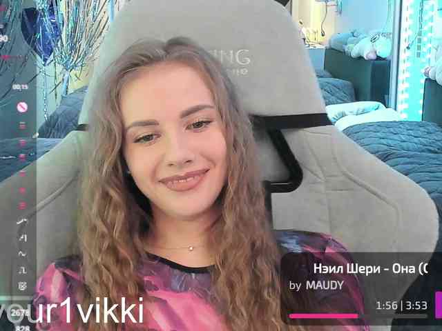 VikkiExtraCheese webcam
