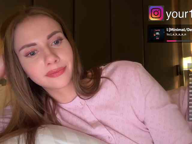 VikkiExtraCheese webcam