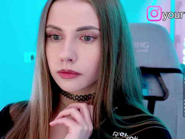 VikkiExtraCheese