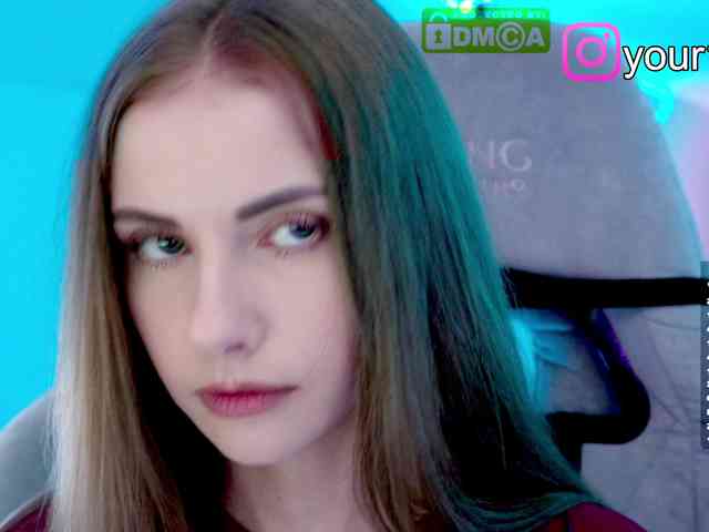 VikkiExtraCheese webcam