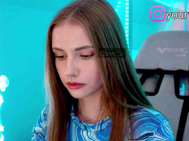 VikkiExtraCheese webcam