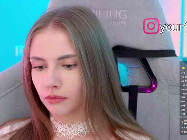 VikkiExtraCheese webcam