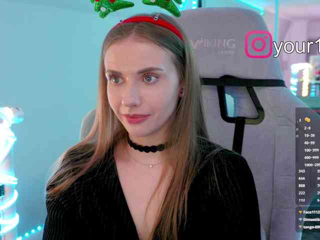 VikkiExtraCheese webcam