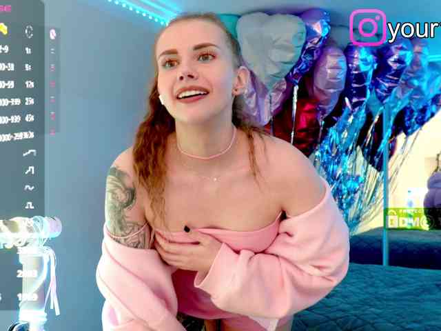 VikkiExtraCheese webcam