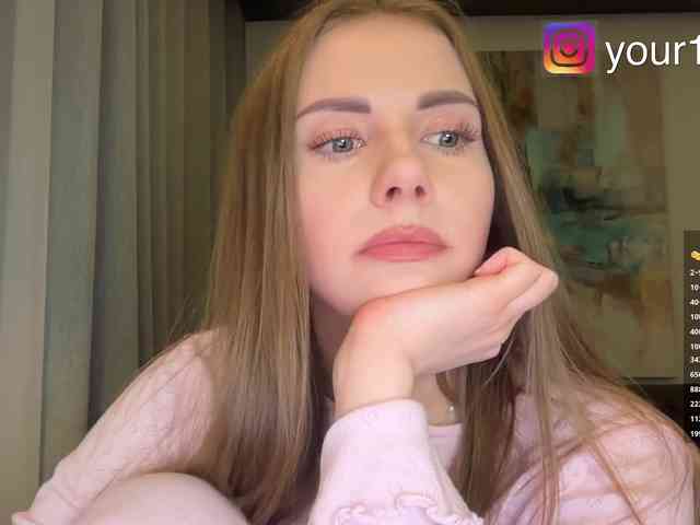 VikkiExtraCheese webcam