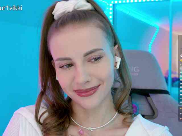 VikkiExtraCheese webcam