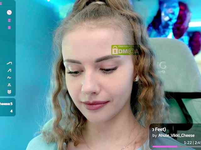 VikkiExtraCheese webcam