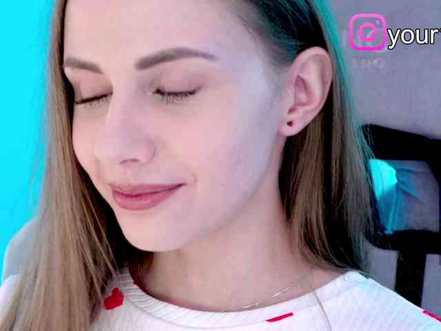 VikkiExtraCheese webcam