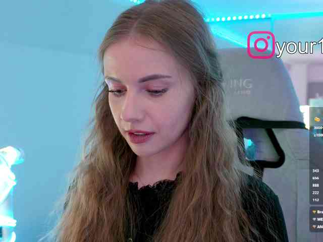 VikkiExtraCheese webcam