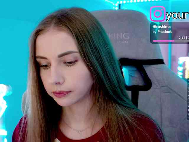 VikkiExtraCheese webcam