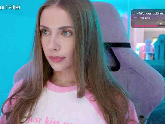 VikkiExtraCheese webcam