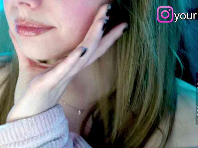VikkiExtraCheese webcam