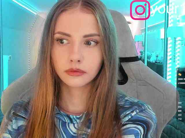 VikkiExtraCheese webcam