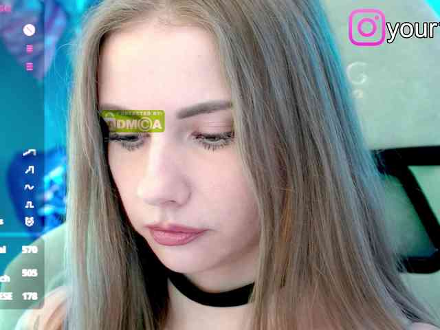 online web cam show -VikkiL0vesCheese-