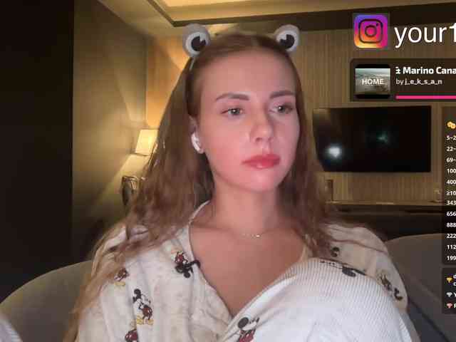 VikkiExtraCheese webcam