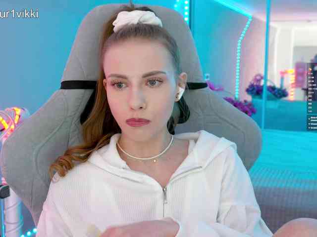 VikkiExtraCheese webcam