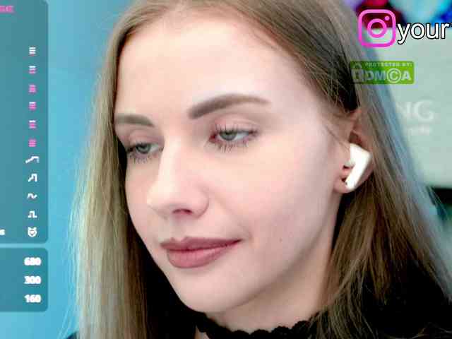 VikkiExtraCheese webcam