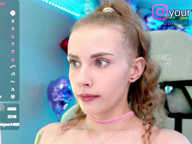 VikkiExtraCheese webcam