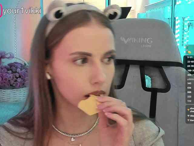 VikkiExtraCheese webcam
