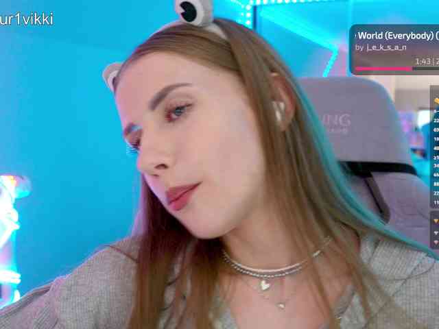 VikkiExtraCheese webcam