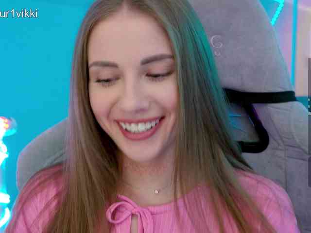 VikkiExtraCheese webcam