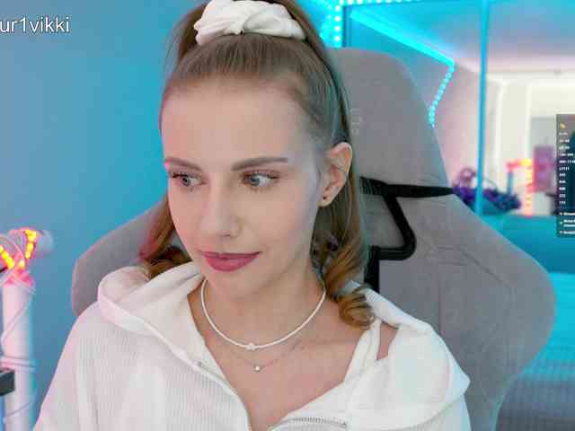 VikkiExtraCheese webcam