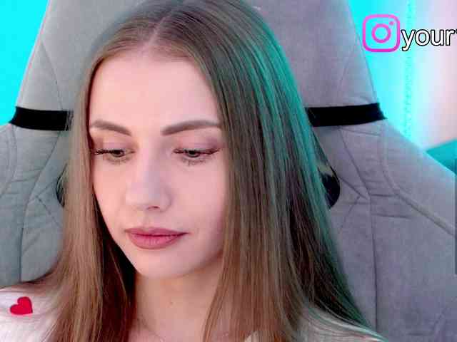 VikkiExtraCheese webcam
