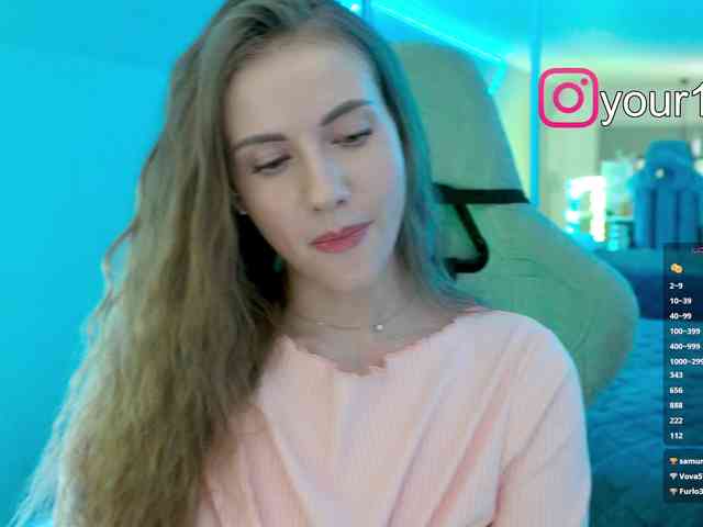 VikkiExtraCheese webcam