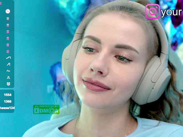 VikkiExtraCheese webcam