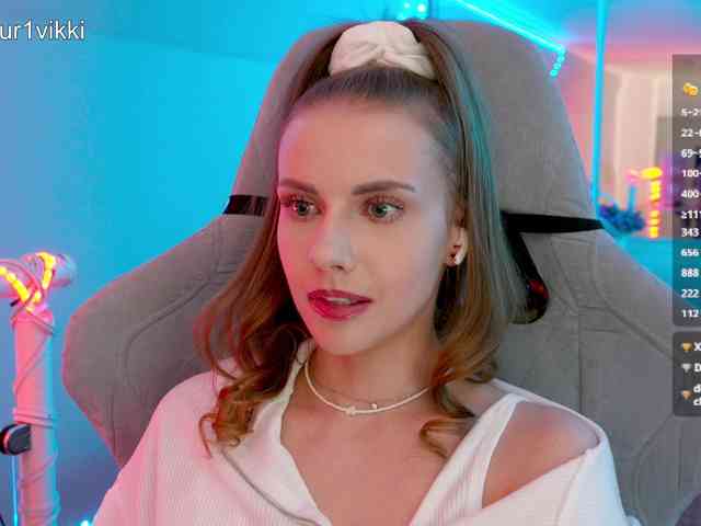 VikkiExtraCheese webcam