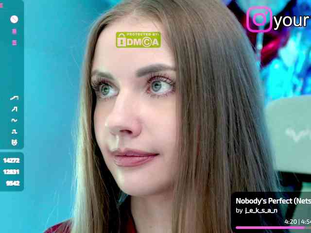 VikkiExtraCheese webcam