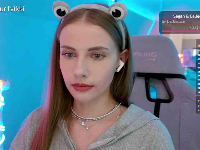 VikkiExtraCheese webcam