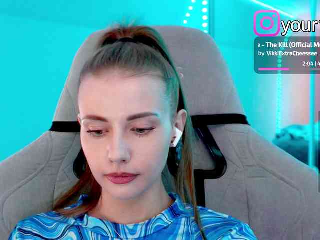 VikkiExtraCheese webcam