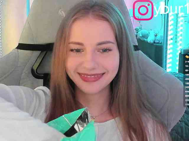 VikkiExtraCheese webcam