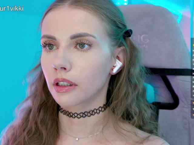 VikkiExtraCheese webcam