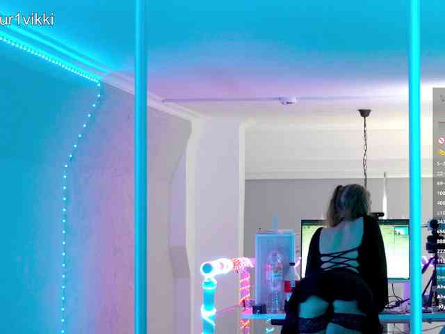 VikkiExtraCheese webcam