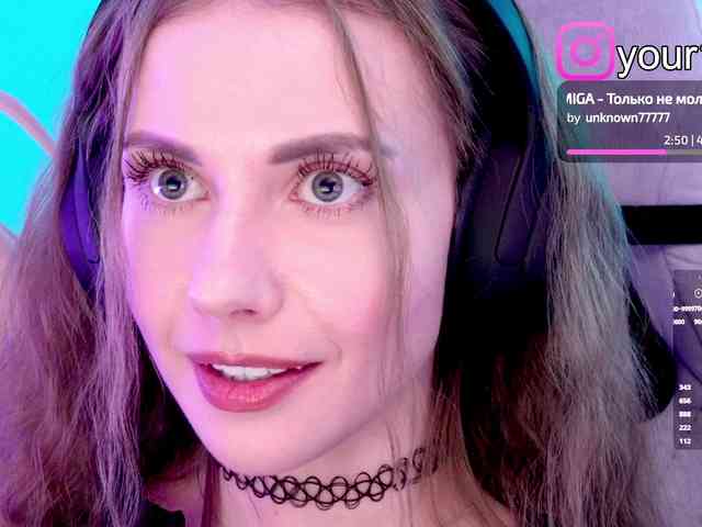 VikkiExtraCheese webcam